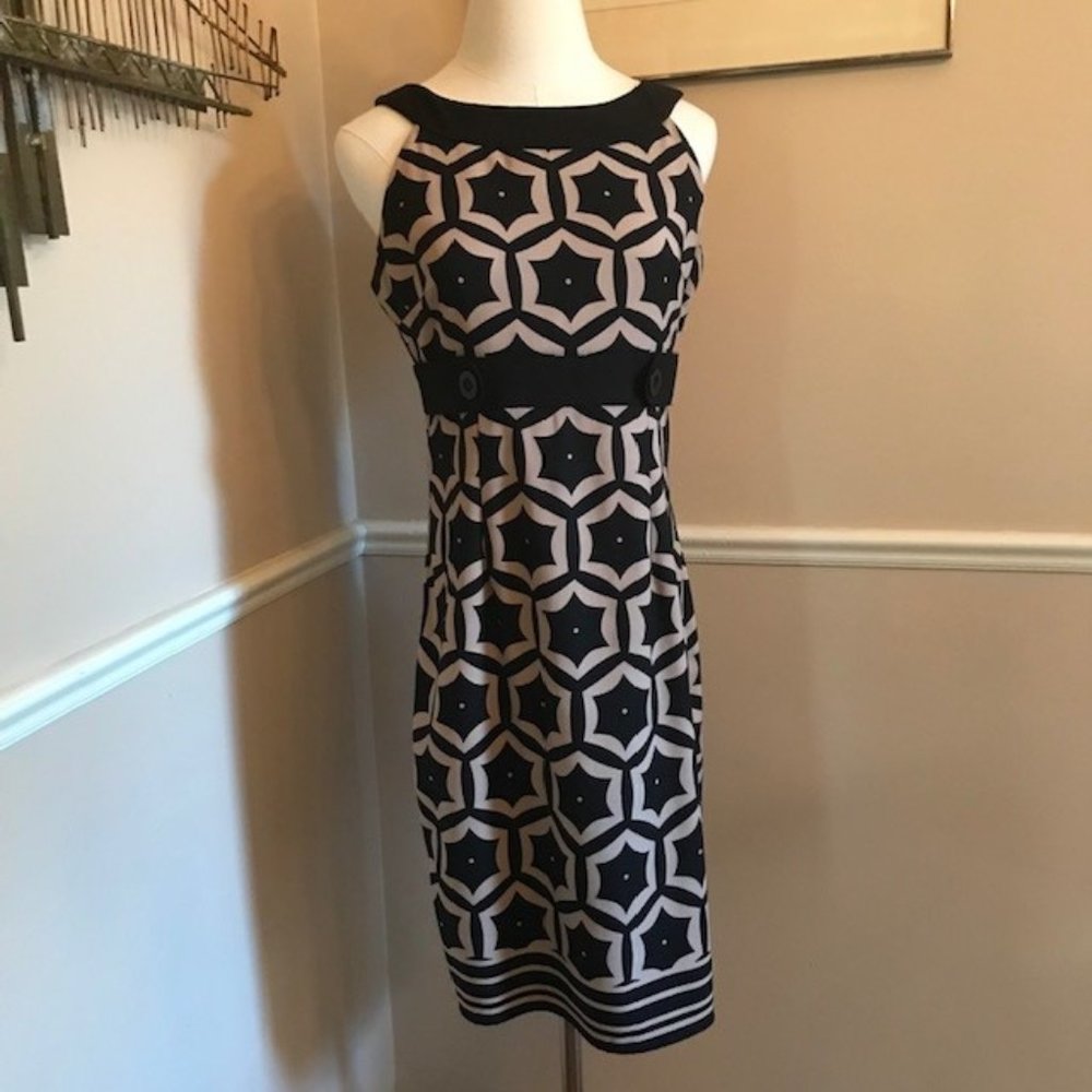 London Times Classic Black/Tan Geometric Sheath Size 6